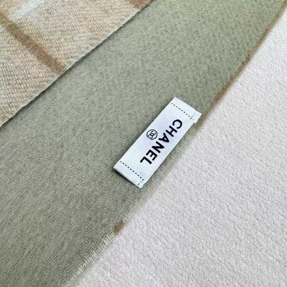Sophisticated Chanel Beige Plaid Wrap - Picture 6 of 6